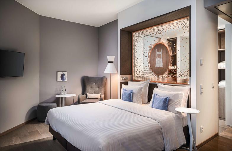 Bedroom 4, Steigenberger Hotel München, München