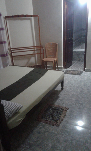 Bedroom 2, Italiano Restaurans, Matale