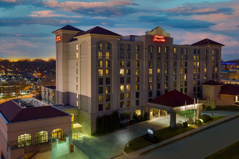 Hampton Inn & Suites Kansas City-Country Club Plaza, Jackson