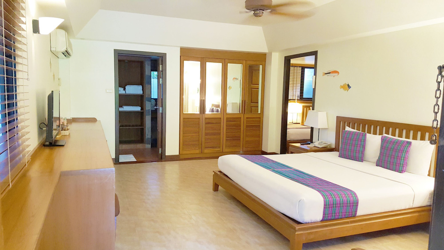 Bedroom 3, Birds and Bees Resort, Pattaya