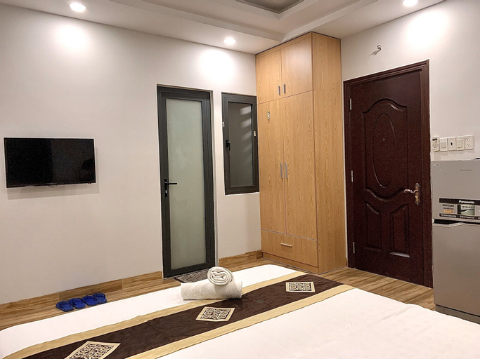 Bathroom 23