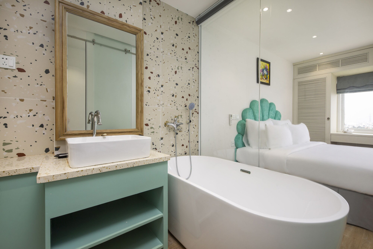 Bathroom 3, Adaline Hotel & Apartment, Da Nang