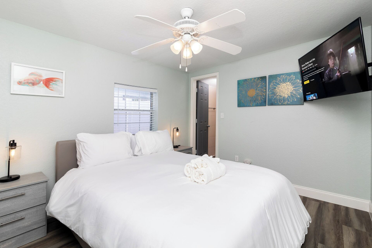 Bedroom 3, Midtown Sea Esta #2, Hillsborough