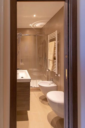 Bathroom 5, Teatro sullo Stretto, Messina