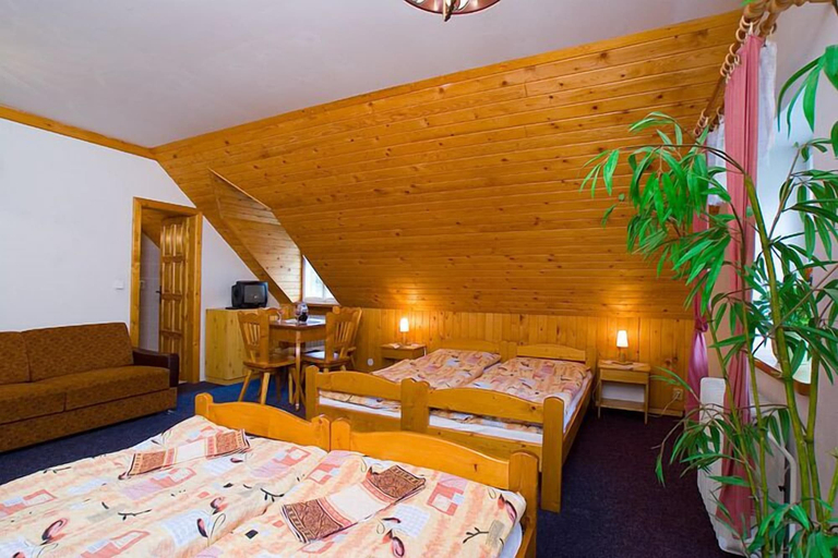 Bedroom 2, Pension Samohel, Semily