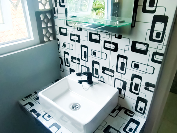 Bathroom 3, JN Kost Eksklusif Purwokerto, Banyumas
