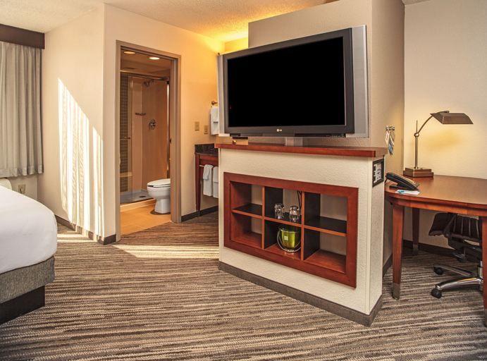 Bedroom 3, Hyatt Place Cincinnati/Blue Ash, Cincinnati