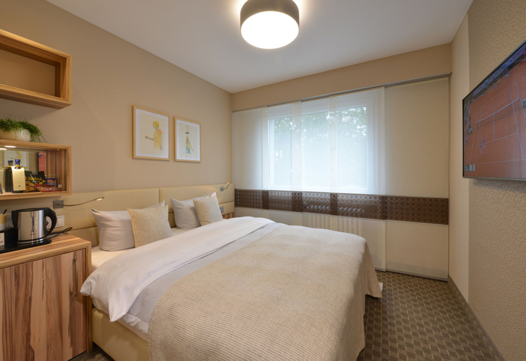 Bedroom 2, Parkhotel Oberhausen, Oberhausen