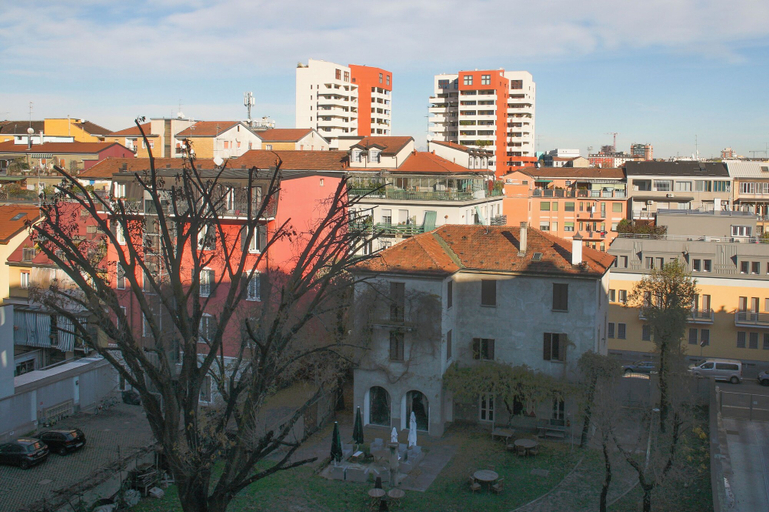 Exterior 4, BnButler - Govone 78, Milano