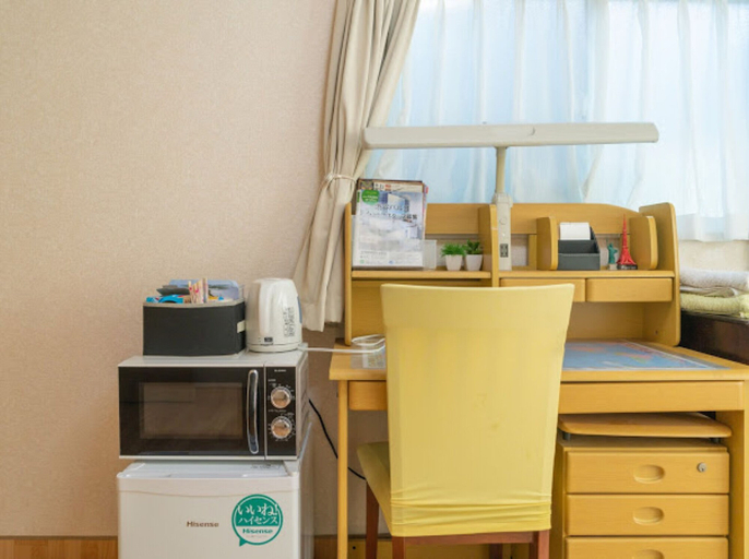 Others, Angeline House, Adachi