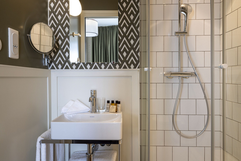 Bathroom 5, Le Petit Oberkampf Hotel & Spa, Paris