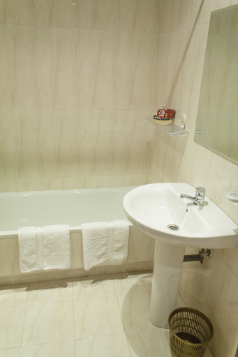 Bathroom 3, Pensión Residencia Buenos Aires, Pontevedra