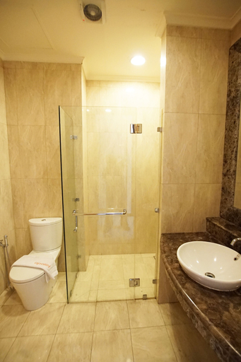 Bathroom 3, Apatel Senayan Residence, South Jakarta