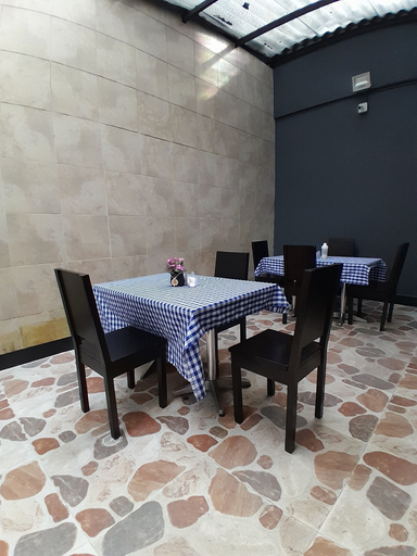 Others 5, Hotel Palermo Real, Medellín