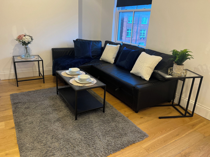 Others 5, HU1 Hull City Centre Modern Apartment H9, Kingston upon Hull