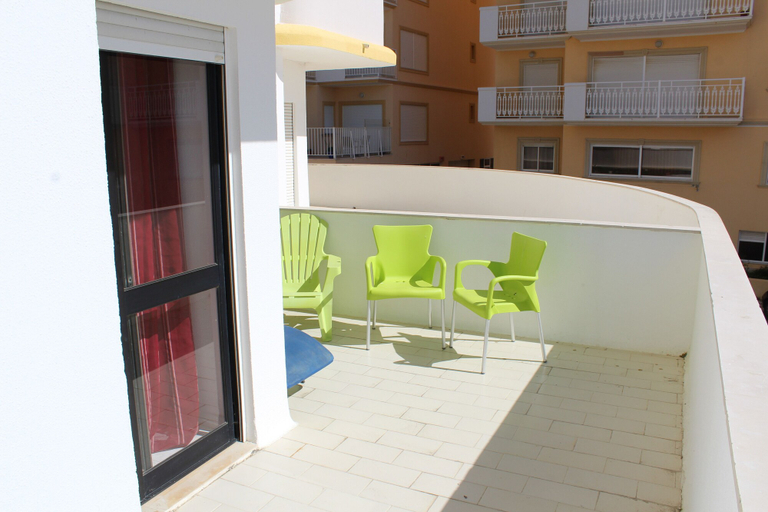Others 4, 1 6 Torre Sol by Casa & Papeis, Silves