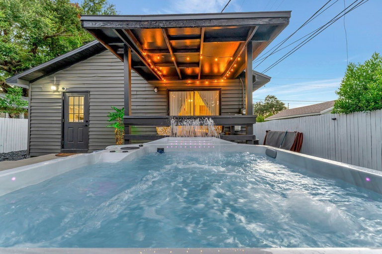 Sport & Beauty 4, St. Pete Family Bungalow & Private Oasis, Pinellas