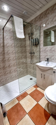 Bathroom 5, Mill & Brae, Renfrewshire