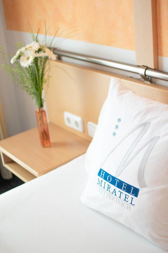 Bedroom 3, Miratel Hotel, Tirschenreuth