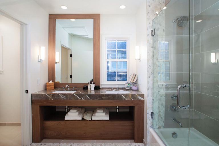 Bathroom 4, Carmel Beach Hotel, Monterey
