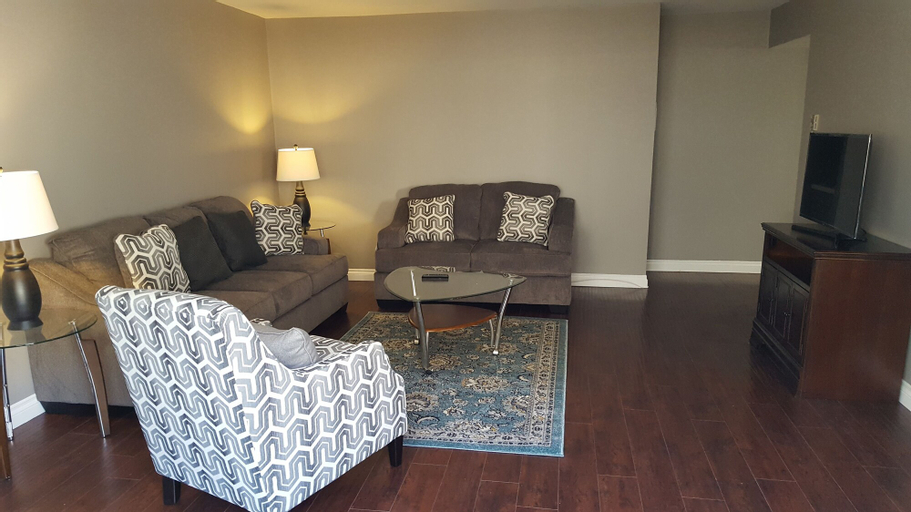 Fully Renovated 1 min. to Melrose Ave., Los Angeles