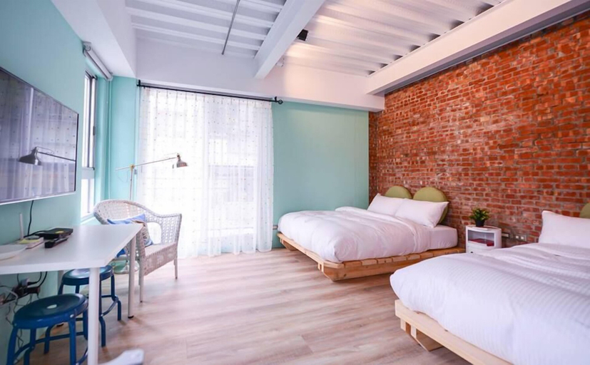 Bedroom 1, Moon 2, Tainan