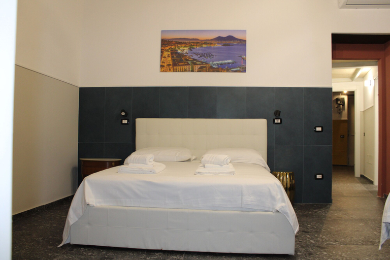 Bedroom 3, La Suite del Centro Storico, Napoli