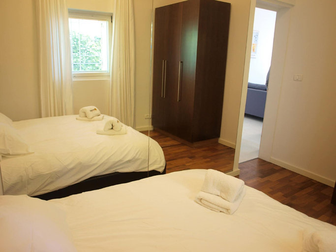 Room 5, 4 Yonatan - Emek Refaim - Jerusalem-Rent