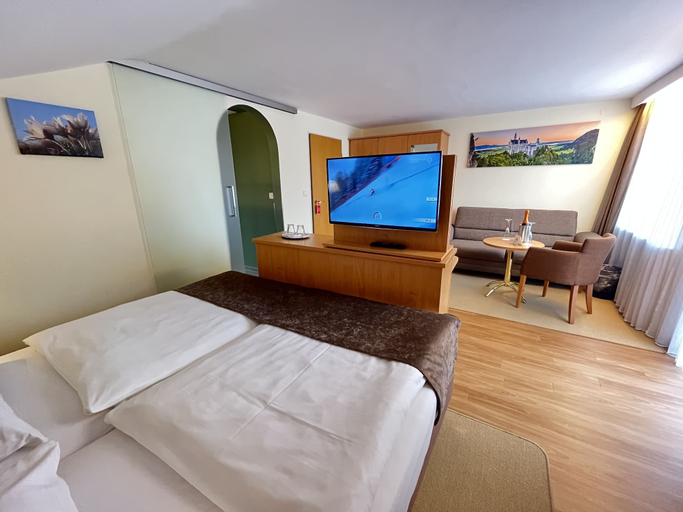 Bedroom 3, Hotel Garni Brunnthaler, Garmisch-Partenkirchen