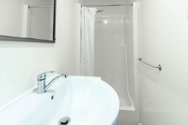 Bathroom 4, NRMA Ballarat Holiday Park, Ballarat - Central