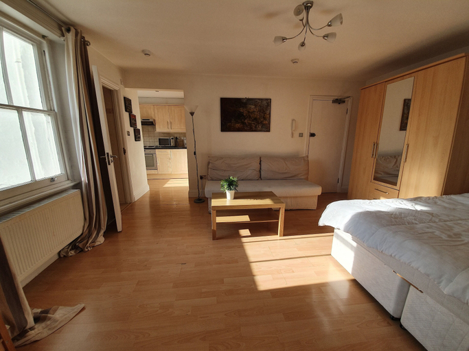 Bedroom 2, Studio Apartment in South Kensington 7, London