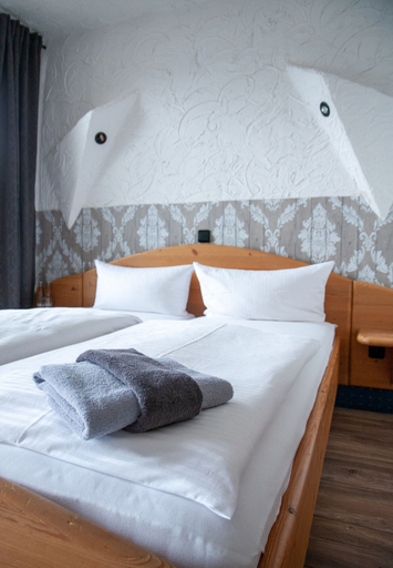 Bedroom 4, Terrassenhotel Seepromenade, Waldeck-Frankenberg