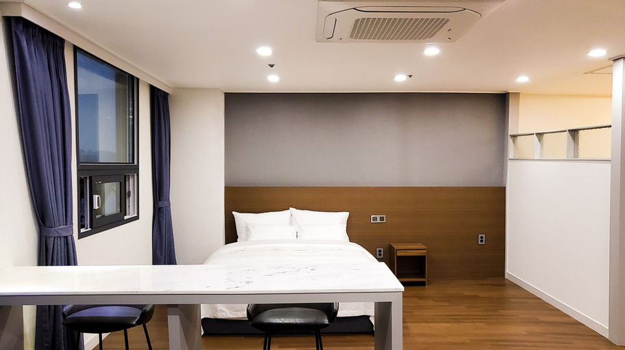Bedroom 4, P&S Hotel Busan, Haeundae