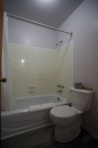 Others 5, Tidal Bore Inn, Colchester
