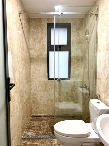 Bathroom 12