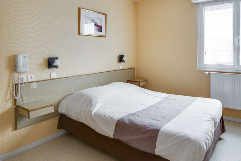 Bedroom 3, Hotel Restaurant De La Poste, Haut-Rhin