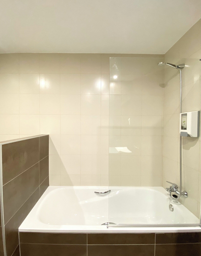 Bathroom 4, Hotel Asador Montes Oretanos, Toledo