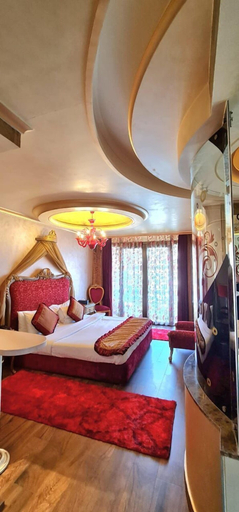 Bedroom 3, Q Hotel, Beirut