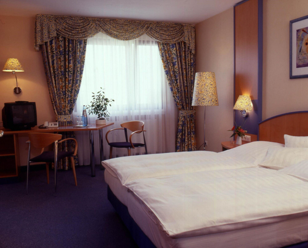 Bedroom 3, Hotel Karl, Offenbach am Main
