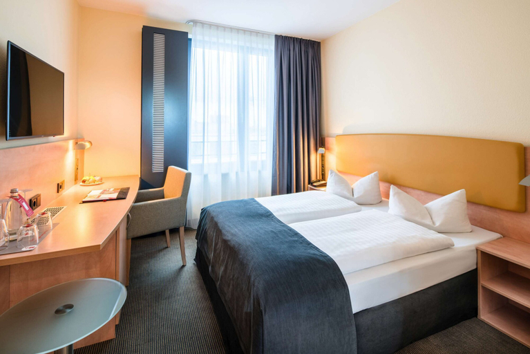 Bedroom 3, IntercityHotel Hamburg Hauptbahnhof, Hamburg