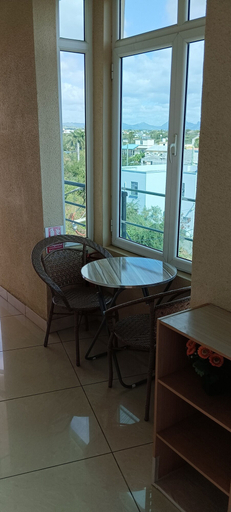 Others 5, Residence Coin De Mire