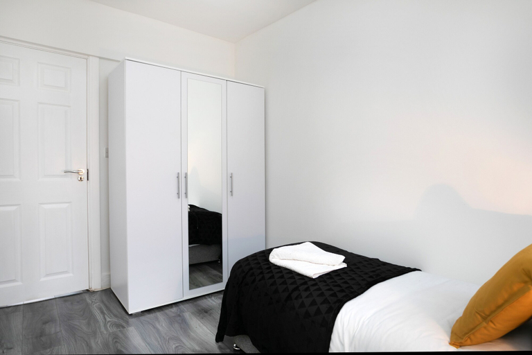 Bedroom 3, Nottingham Top Serviced Home, Nottingham