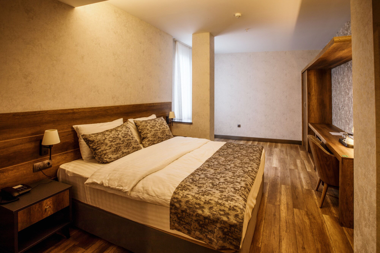 Bedroom 3, Life Point Hotel, Merkez