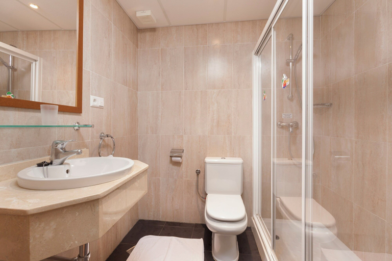 Bathroom 5, Crown Resorts Club Marbella, Málaga