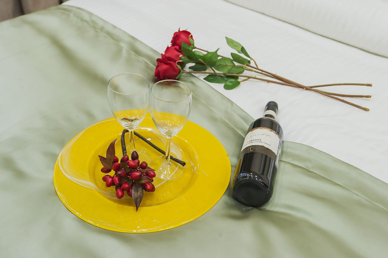 Food & Drinks, GM Apartment Leontievskii 6 bld 2, Central