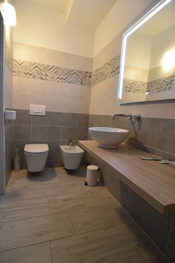 Bathroom 4, Agritur Michelotti, Trento