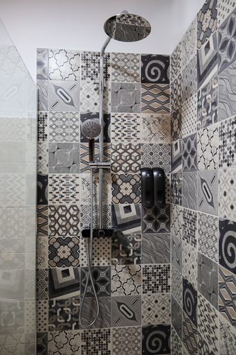 Bathroom 3, Calma places, Sevilla