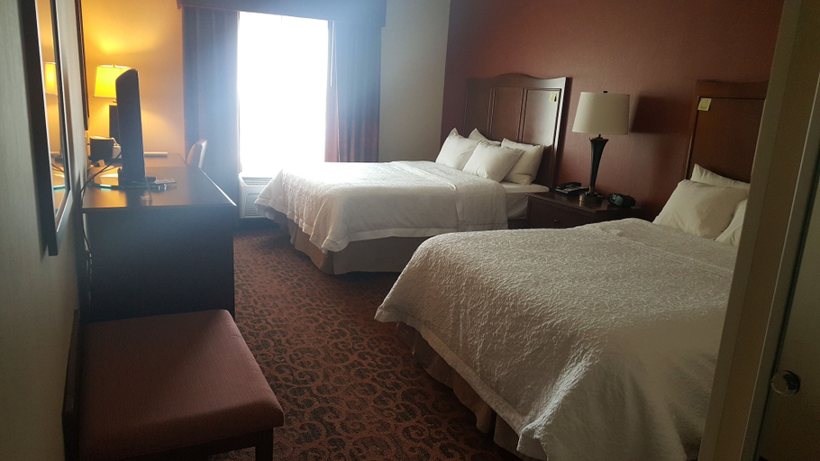 Bedroom 4, Hampton Inn & Suites Peru, La Salle