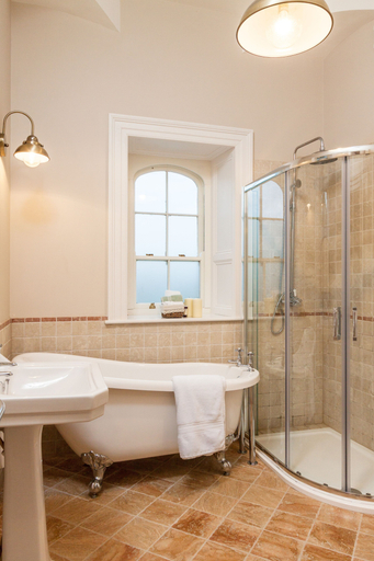 Bathroom 4, Wilton Castle
