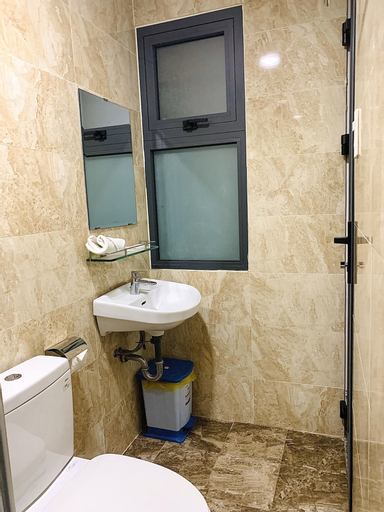 Bathroom 20